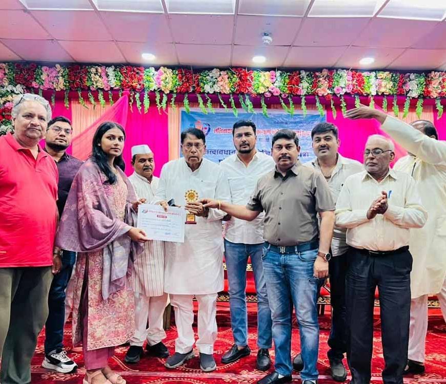 ललिताराम जन विकास कल्याण समिति ने 300 मेधावी छात्रों का किया भव्य सम्मान, सांस्कृतिक कार्यक्रमों से सजा आयोजन