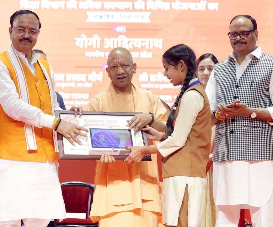 पहले अंधेरा था, अब घर में उजाला, श्रमिकों ने गिनाईं सरकार से मिली सहूलियतें
