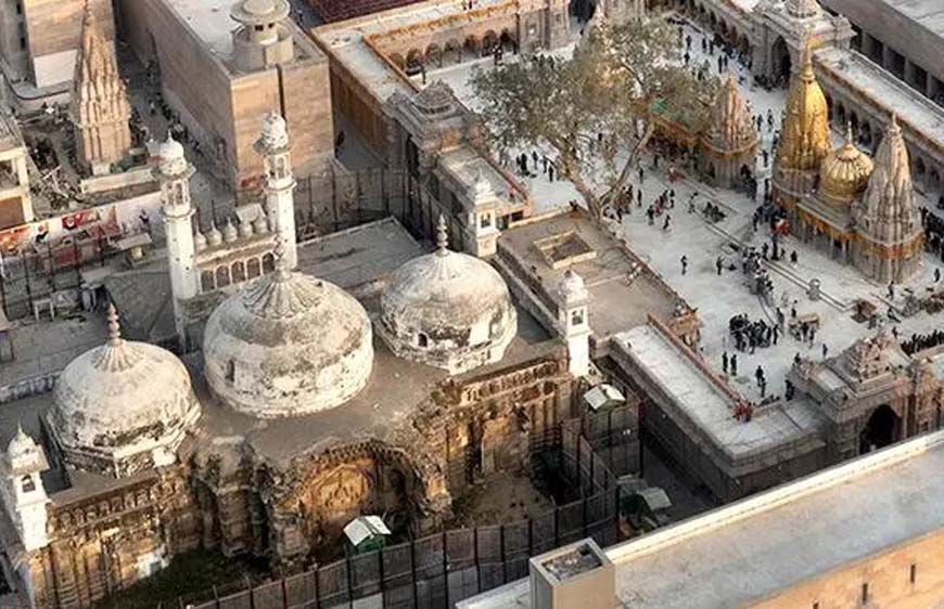 ज्ञानवापी में 'गेरुआ' पर विवाद, मस्जिद की दीवार पर पेंटिंग को लेकर मुस्लिम पक्ष असंतुष्ट, तैनात की गई भारी फोर्स
