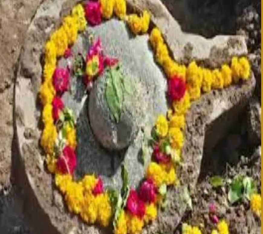 महाकालेश्वर परिसर में मिला एक और शिवलिंग, खुदाई में गुफानुमा रहस्य ने बढ़ाई उत्सुकता