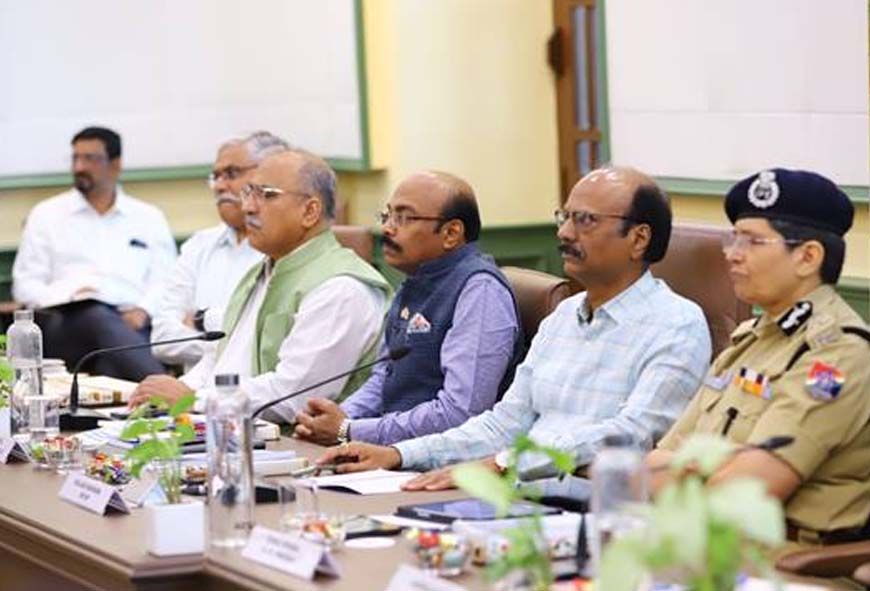 रेलवे–पुलिस–प्रशासन के समन्वय से सुनियोजित भीड़ प्रबंधन, कड़ी सुरक्षा और आधारभूत ढांचे के साथ होगा सिंहस्थ 2028 का सफल आयोजन - डीजीपी मकवाणा