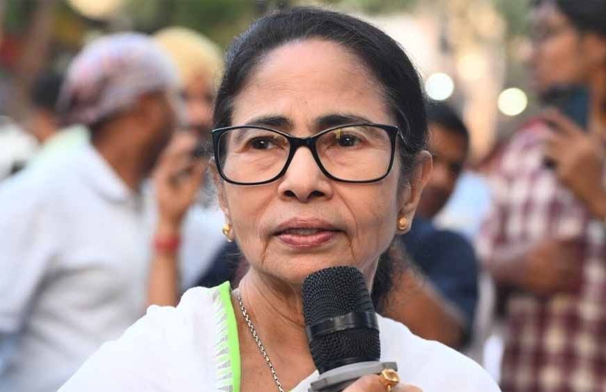 ममता बनर्जी का दांव पड़ा उल्टा, राज्यपाल ने भंग की बंगाल विधानसभा