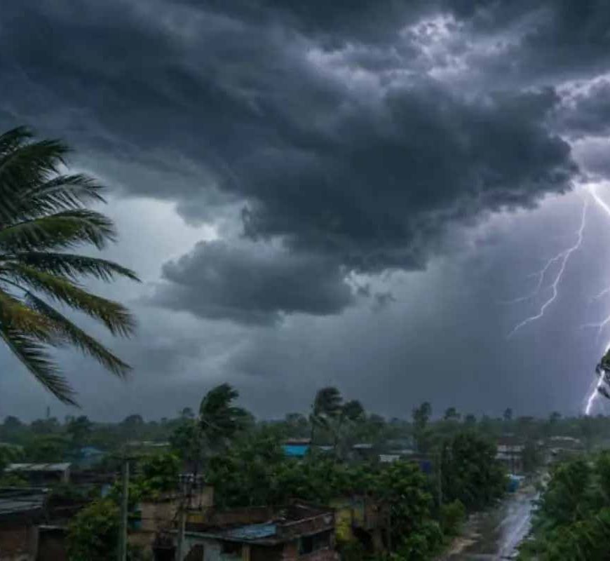 बिहार में आंधी-बारिश और ठनका का कहर, 15 जिलों में ऑरेंज अलर्ट जारी