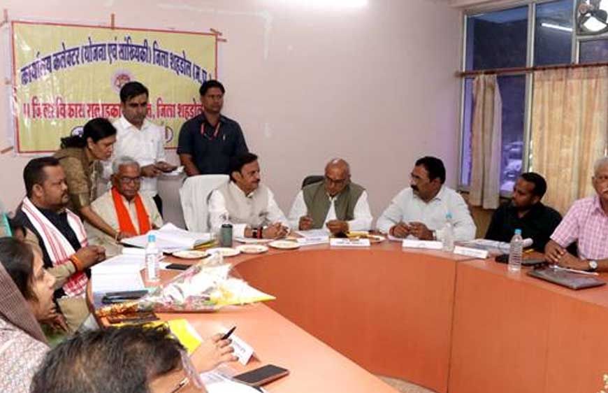 निर्माणाधीन विकास कार्यों के पूर्ण होने से जिले के विकास की बढ़ेगी रफ्तार : उप मुख्यमंत्री शुक्ल