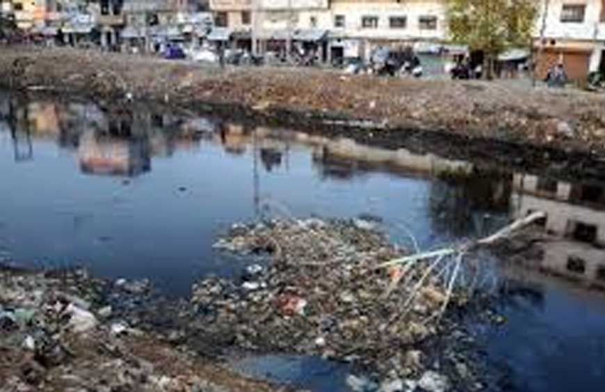 लुधियाना में बुड्ढा दरिया की सफाई पर कार्रवाई, डेयरी संचालक पर केस दर्ज