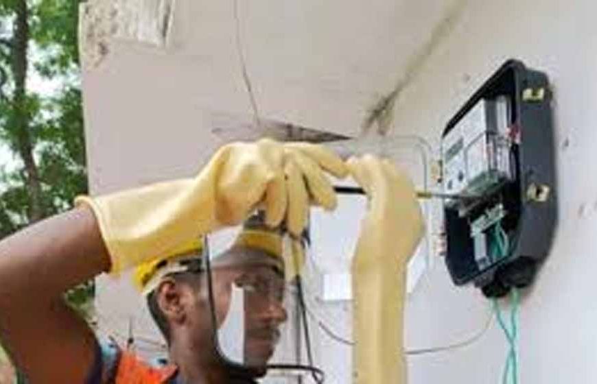 स्मार्ट मीटर रीचार्ज के बाद कनेक्शन देर से जुड़ने पर यूपी पावर कॉरपोरेशन पर जुर्माने की तैयारी