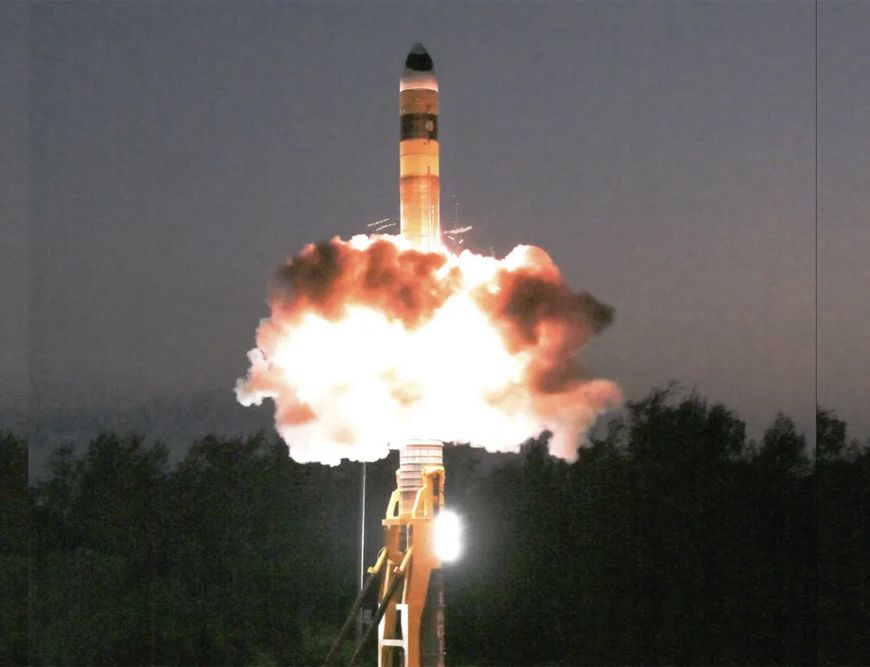 MIRV तकनीक से लैस अग्नि मिसाइल का सफल परीक्षण, अब एक साथ कई लक्ष्यों पर वार