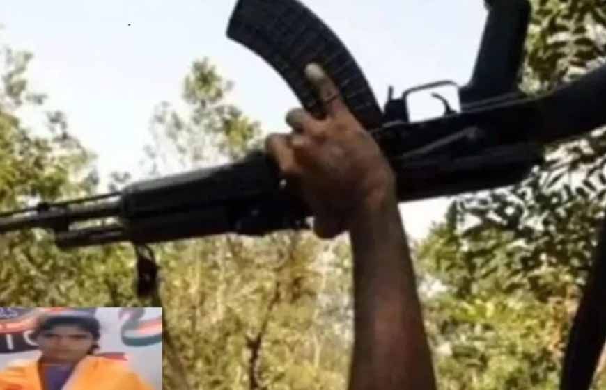छत्तीसगढ़-आंध्र सीमा पर सक्रिय 5 लाख की इनामी महिला माओवादी पोडियम लक्ष्मी ने किया समर्पण
