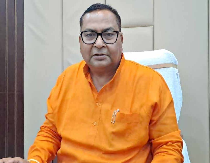 भगवान सिंह कुशवाहा ने संभाला योजना एवं विकास विभाग का कार्यभार