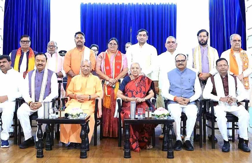यूपी में योगी मंत्रिमंडल विस्तार से बदले जातीय समीकरण, ओबीसी-दलित को मिला बड़ा प्रतिनिधित्व