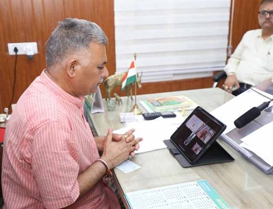 स्वस्थ जीवनशैली अपनाने का सबसे प्रभावी माध्यम है योग : मंत्री  परमार