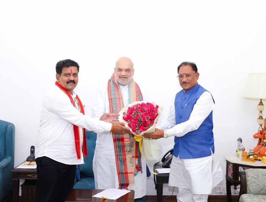 जहां कभी एम्बुलेंस पहुंचना भी सपना था, वहां अब डॉक्टर दे रहे दस्तक : बस्तर के जंगलों तक पहुंची स्वास्थ्य क्रांति
