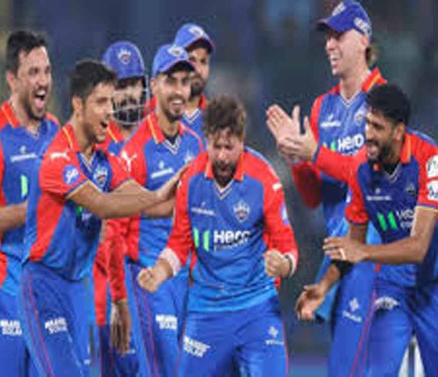 IPL 2026: DC vs RR मुकाबला, प्लेऑफ की जंग में कौन मारेगा बाजी?
