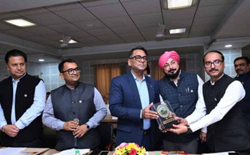 झारखंड-कर्नाटक के बीच औद्योगिक सहयोग बढ़ाने पर चर्चा, निवेश को लेकर नई उम्मीदें
