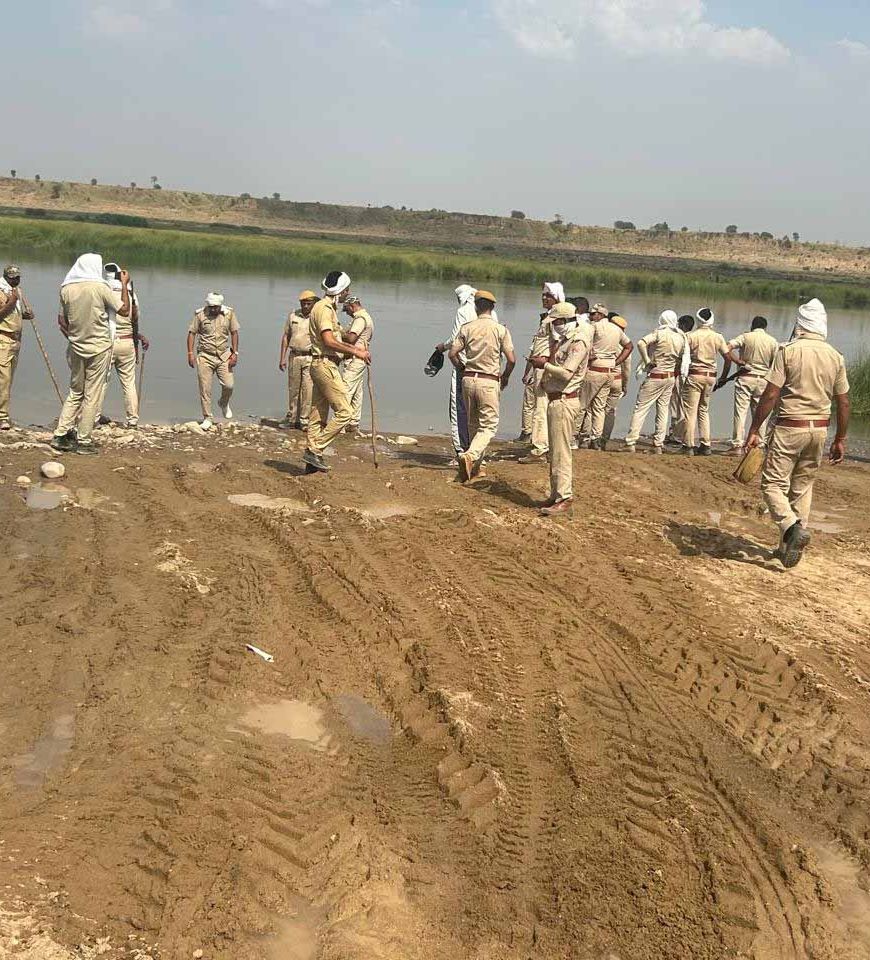 चंबल के बीहड़ों में पुलिस का बड़ा ऑपरेशन, बजरी माफियाओं पर करौली पुलिस का शिकंजा