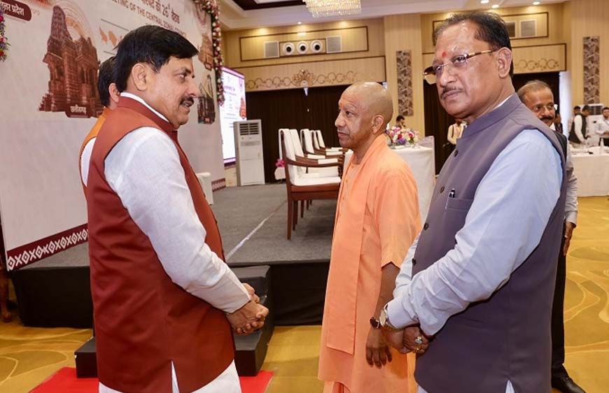 बस्तर में अमित शाह की बड़ी बैठक, 4 राज्यों के लिए तैयार हुआ सुरक्षा और क्राइम कंट्रोल का फॉर्मूला