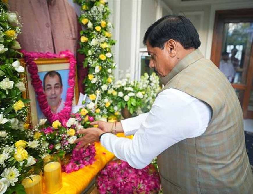 मुख्यमंत्री डॉ. यादव ने लखनऊ में स्व. प्रतीक यादव के परिजन से भेंट कर सांत्वना दी