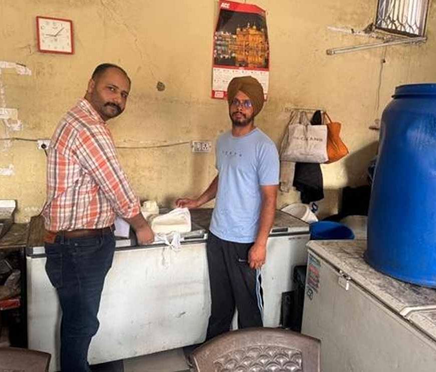 पंजाब में मिलावटखोरों पर बड़ा प्रहार, 204 में 68 दूध के नमूने फेल, 211 पनीर सैंपल जब्त