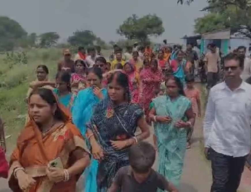 केशलपुर में अवैध कोयला खनन पर बवाल, बमबाजी और तोड़फोड़ से मचा हड़कंप