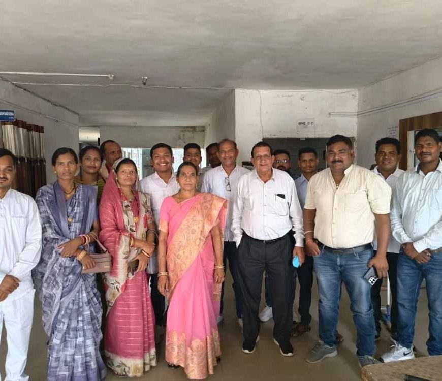 जनपद CEO के ट्रांसफर पर बवाल, अध्यक्ष-उपाध्यक्ष समेत सदस्यों ने खोला मोर्चा