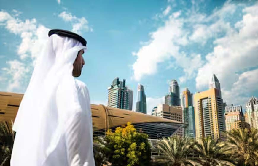ईरान जंग का असर, UAE की चमक फीकी; करोड़ों कमाने वाली इंडस्ट्री का पलायन शुरू