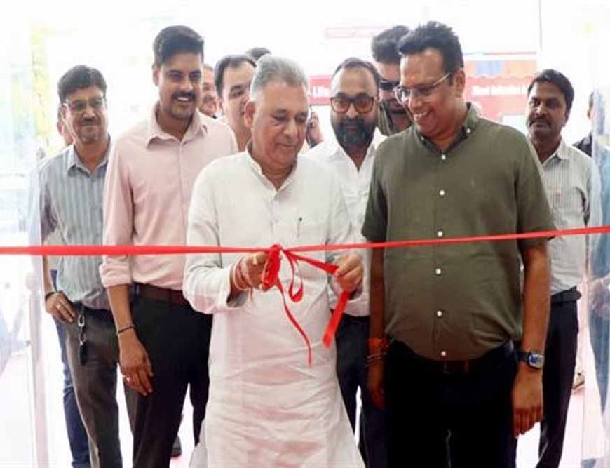 “राइजिंग मध्यप्रदेश” के विजन के साथ निवेश, नवाचार एवं रोजगार के नए अवसर हो रहे सृजित : मंत्री  परमार