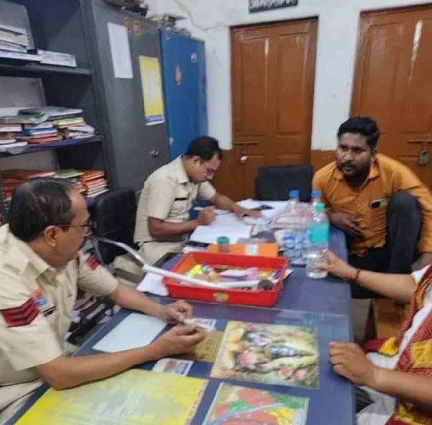 बिलासपुर में कबाड़ माफिया की VIP एंट्री! थाने में बैठकर चाय पीते तस्वीर वायरल