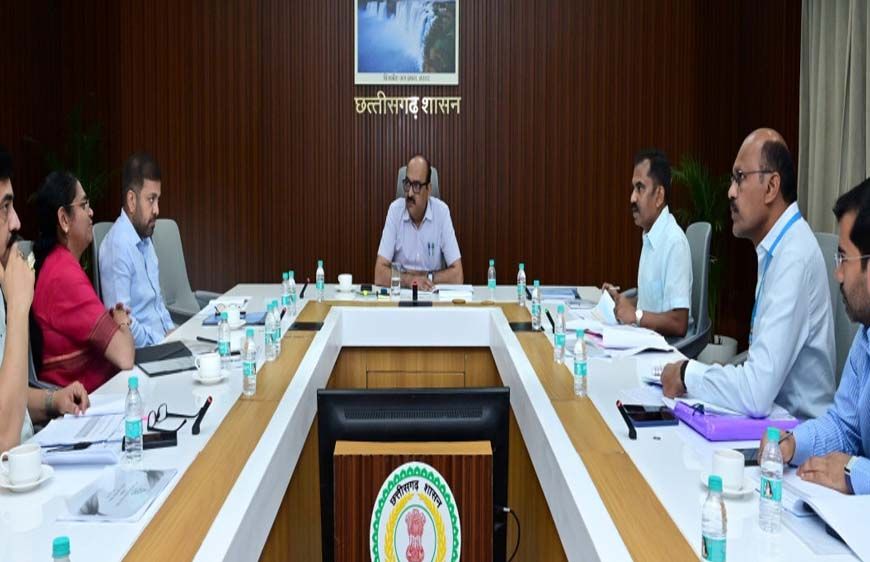 रायपुर : सड़क दुर्घटनाएं नहीं हों, इसके लिए हर जरूरी कदम उठाएं : मुख्य सचिव