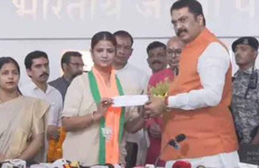 RJD की ‘मुखिया दीदी’ ने थामा BJP का दामन, बिहार की राजनीति में हलचल तेज