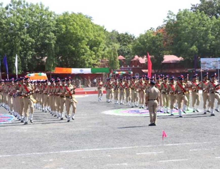 आरएपीटीसी इंदौर एवं 15वीं वाहिनी विशेष सशस्त्र बल इंदौर का संयुक्त दीक्षांत परेड समारोह गरिमामय वातावरण में संपन्न