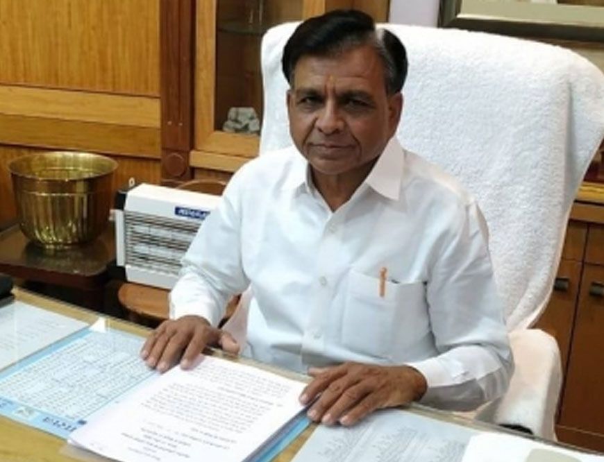 कलेक्टर्स आबकारी नीति का कड़ाई से कराएं पालन: उप मुख्यमंत्री देवड़ा