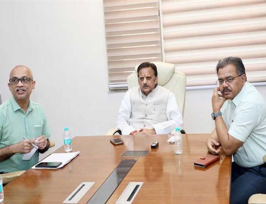 स्वास्थ्य सेवाओं की गुणवत्ता, पारदर्शिता, जवाबदेही एवं सेवा प्रदायगी की दक्षता को करें मजबूत: उप मुख्यमंत्री शुक्ल