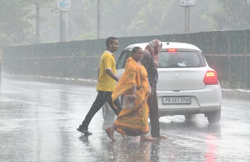 भीषण गर्मी के बाद मौसम ने ली करवट, पंजाब-हरियाणा-चंडीगढ़ में भारी बारिश का अलर्ट
