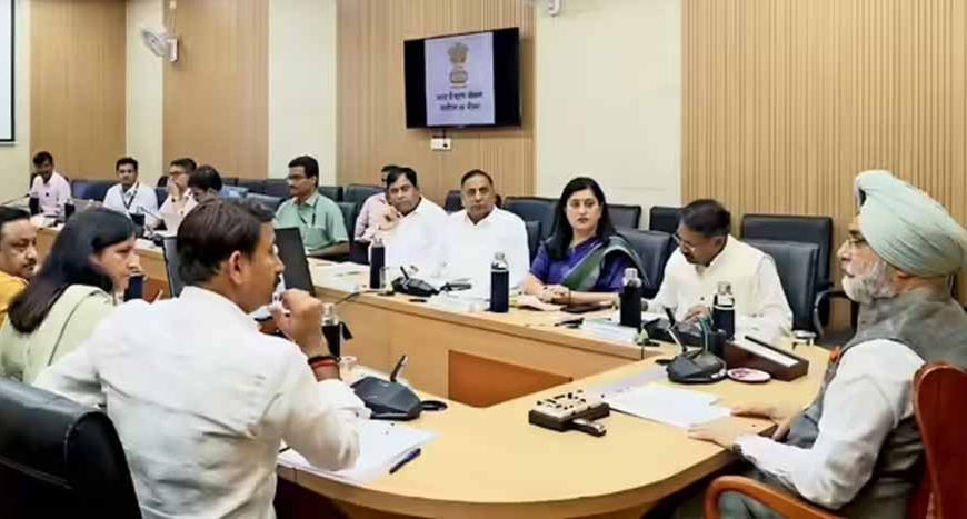 दिल्ली में पार्किंग संकट से राहत की तैयारी, 3000 जगहों की पहचान का निर्देश