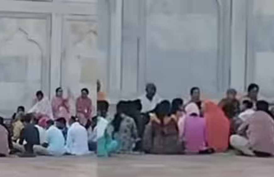 ताजमहल में भजन-कीर्तन का वीडियो वायरल, सुरक्षा व्यवस्था पर उठे सवाल