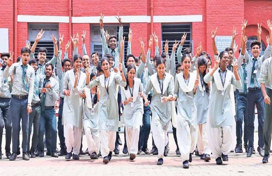 झारखंड के मॉडल स्कूलों में 65% सीटें खाली, अब स्थानीय स्तर पर होगा एडमिशन