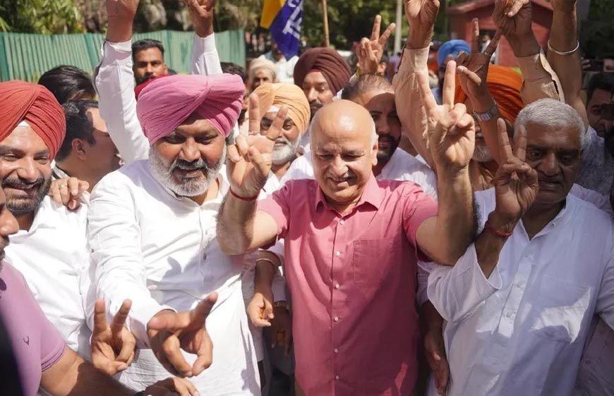 पंजाब निकाय चुनाव में AAP का जलवा, 56 निकायों में जीत; कांग्रेस-BJP और अकाली दल पिछड़े