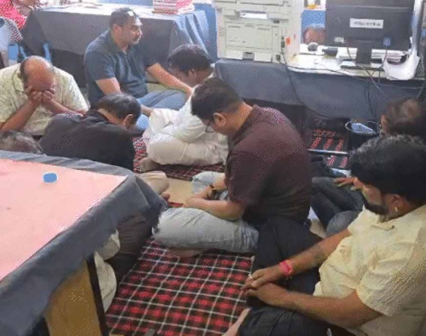हरियाणा में जुए के अड्डे पर पुलिस का बड़ा छापा, नकदी समेत 25 जुआरी गिरफ्तार