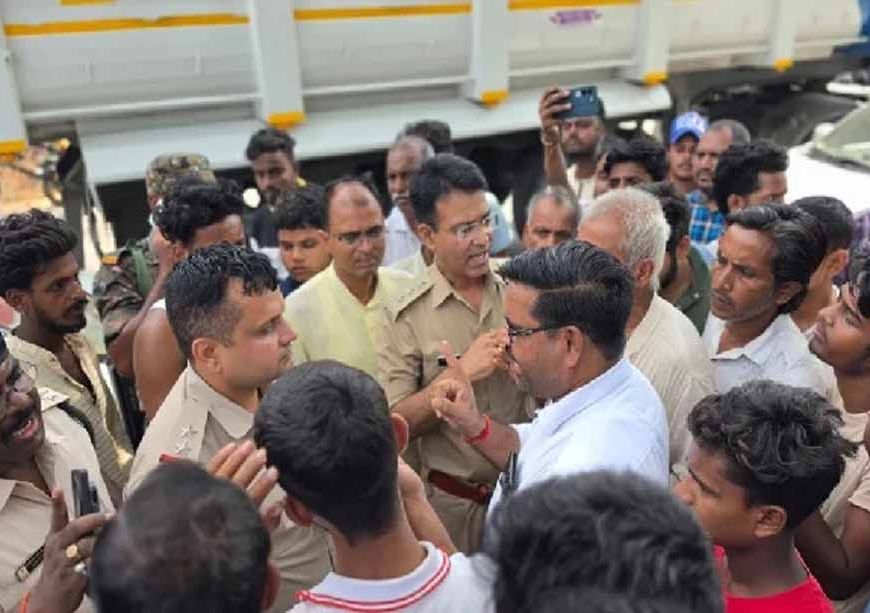 इटखोरी में डैम से मिले प्रतिबंधित पशु के सिर, दो आरोपी गिरफ्तार; फ्रिज से बरामद हुआ मांस