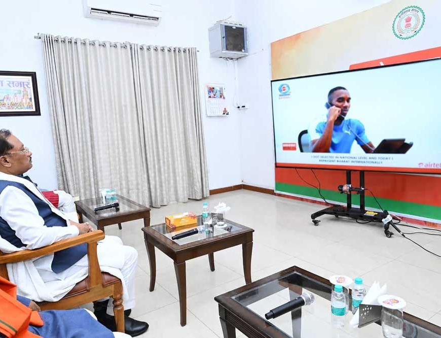मन की बात में गूंजा छत्तीसगढ़ का गौरव: मुख्यमंत्री  विष्णुदेव साय ने कहा - यह प्रदेश की प्रतिभा और विरासत को राष्ट्रीय सम्मान मिलने का क्षण
