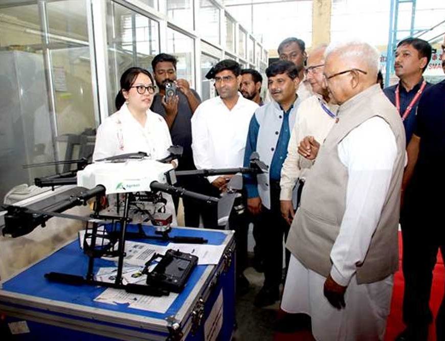 वैज्ञानिक आधुनिक कृषि का व्यवहारिक अनुभव किसानों को दे : राज्यपाल  पटेल