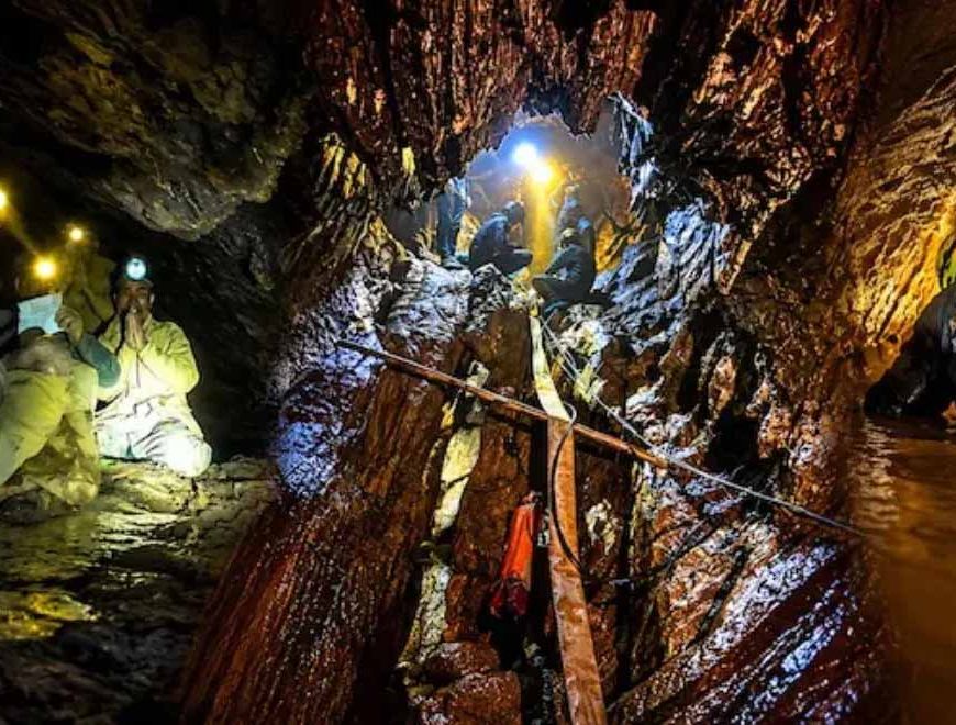 लाओस की खतरनाक गुफा में रेस्क्यू ऑपरेशन: 11 दिनों से जारी जीवन-मृत्यु की जंग