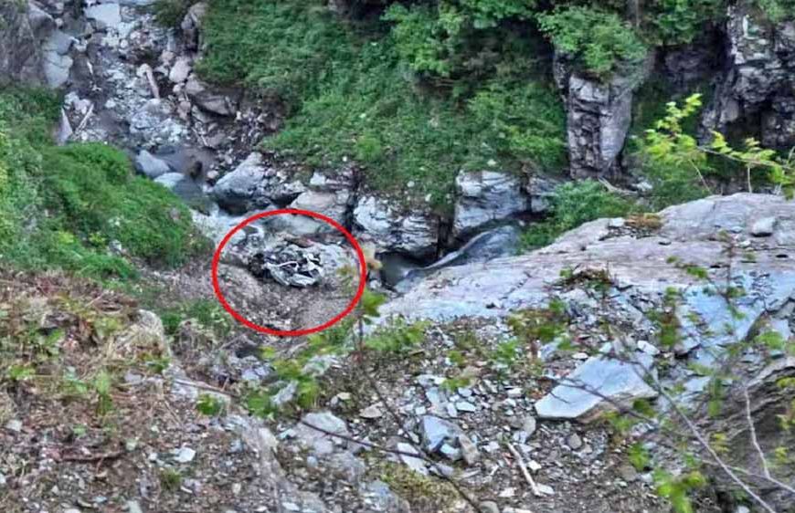 चंबा के साच पास में दर्दनाक हादसा: टैक्सी खाई में गिरी, चालक समेत 8 पर्यटकों की मौत