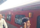 सतना रेलवे स्टेशन पर बड़ी चूक, डिस्प्ले में इंटरसिटी तो प्लेटफॉर्म पर पहुंची महाकौशल एक्सप्रेस