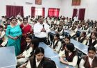 सड़क चौड़ीकरण में घर टूटने पर छात्रा का सवाल, इंदौर कलेक्टर से पूछा- विकास के नाम पर मकान तोड़ना जरूरी है क्या?