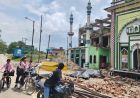 UP में बड़ा एक्शन: वाराणसी, गाजियाबाद और आगरा में मस्जिद, मदरसा और मजार को लेकर कार्रवाई