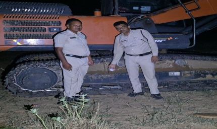 मुख्यमंत्री के कड़े निर्देशों का असर : अवैध खनन पर राज्य भर में हो रही कार्रवाई, धमतरी में 5 चैन माउंटेन मशीनें जब्त