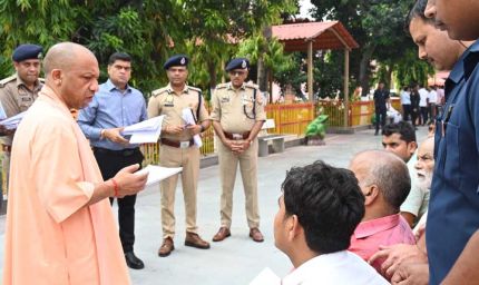 भूमि संबंधी प्रकरणों में लापरवाही पर हो सख्त कार्रवाई: मुख्यमंत्री