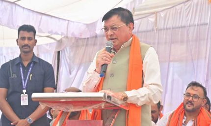 सुशासन तिहार: गोपालपुर समाधान शिविर में पहुंचे प्रभारी मंत्री लखन लाल देवांगन, 17 पंचायतों के ग्रामीणों को मिला योजनाओं का लाभ