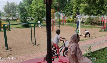 40 करोड़ की सरकारी जमीन विवाद में नया मोड़, 52 साल पुरानी रजिस्ट्री की होगी जांच